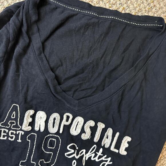 Cute vintage y2k tight black Aeropostale v neck t shirt 🦋 - Picture 5 of 5